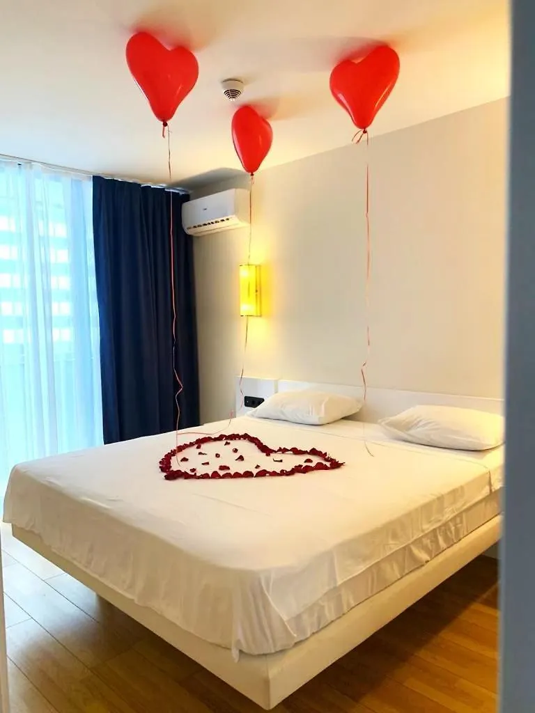 Orbi City Suite With Sea View Batoemi Georgië